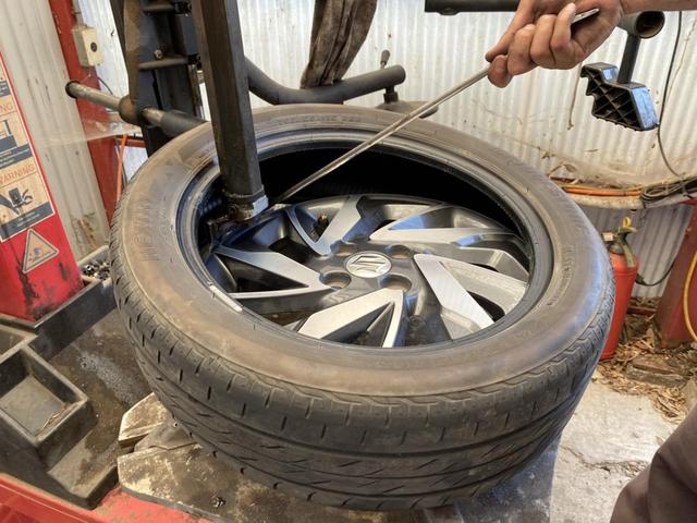 スズキスペーシア　タイヤ交換　ブリジストン　ネクストリー　165/55R15　柏市　HDP