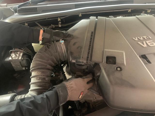 ハイラック　サーフ　エアフィルター交換　ドライブレコーダー取り付け　下回り塗装　ブレーキオイル交換　車検　点検　整備