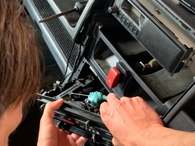 スズキ SUZUKI キャリィ CARRY エアコンスイッチレバー不良 ACスイッチパネル ACスイッチパネル交換 エアコンオイル  千葉県 柏市 HDP 