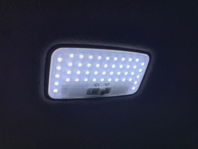 トヨタ プリウス S ブロンズ 在庫車 入庫 納車 LED ルームライト ドリンクホルダー 交換 取付 カスタム LEDライト 千葉県 柏市 HDP