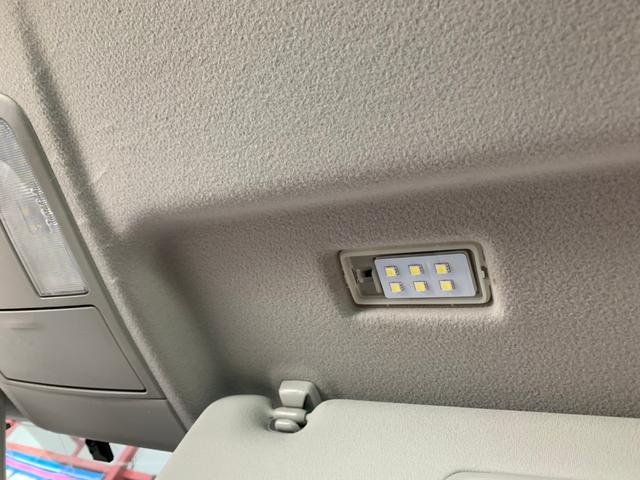 トヨタ プリウス S ブロンズ 在庫車 入庫 納車 LED ルームライト ドリンクホルダー 交換 取付 カスタム LEDライト 千葉県 柏市 HDP