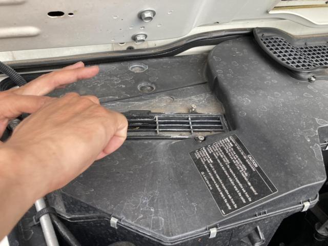 MercedesBenz G550 エディションセレクト  ゲレンデ Gクラス エアコンフィルター交換 エアコンフィルター フィルター交換