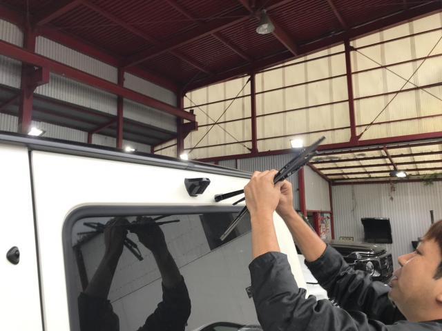 メルセデス・ベンツG350ブルーテック エディションゼブラ ミスティックホワイトⅡ　車検 点検 オイルエレメント交換
