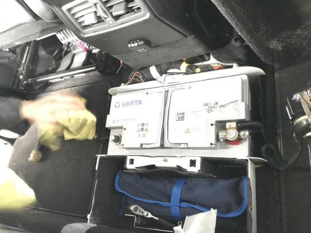 メルセデス・ベンツ Ｇ３５０ ブルーテックエディション ゼブラ ミスティックホワイトＩＩ 車検 点検 エアフィルター交換