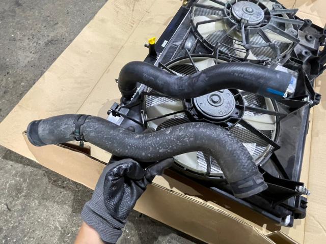 レクサス LS460 ラジエーター交換