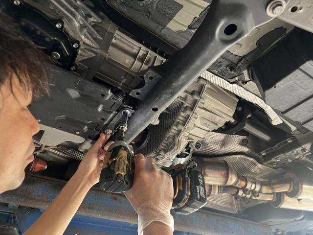 ポルシェ カイエン ベースグレード V6 オイル交換 ワイパー点検 空気圧チェックランプ点灯 点検 柏市 松戸市 