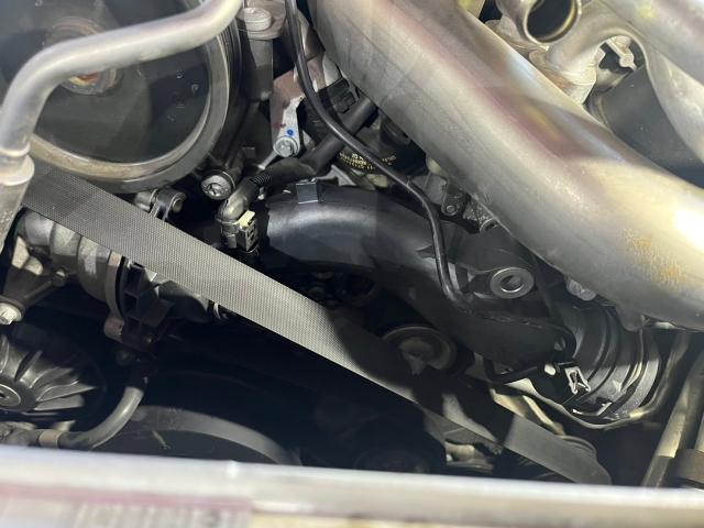 メルセデスベンツ W463 G63 AMG エクスクルーシブパッケージ サーモスタット交換 Oリング交換 サーモスタット交換 ラジエーターホース交換 ラジエーターサブタンク交換