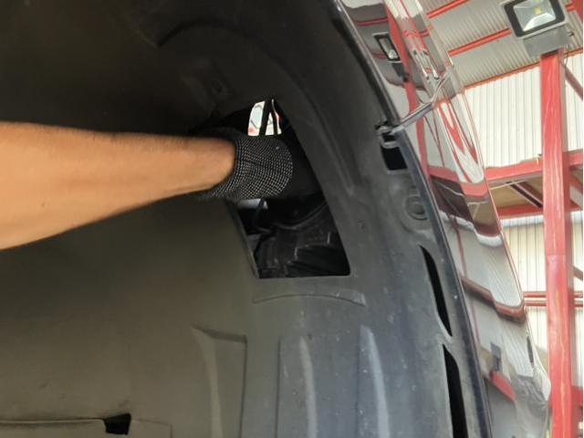 メルセデス・ベンツ　ＣＬＡクラス　ライト・ウィンカー類交換