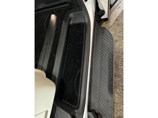 レクサス　他 レクサス　内装品取付 LM500h　マット