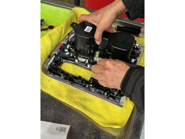 レクサス　他 レクサス　内装品取付　LM500ｈ　カップホルダーイルミネーション　PPT