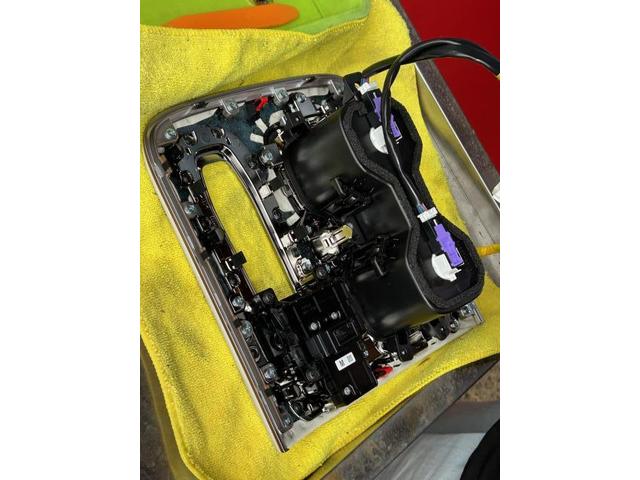 レクサス　他 レクサス　内装品取付　LM500ｈ　カップホルダーイルミネーション　PPT