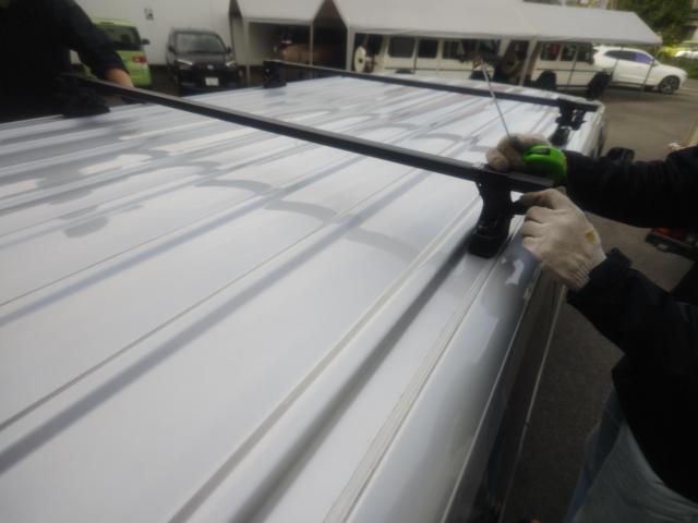 日産　キャラバン　外装品・エアロパーツ取付　ルーフキャリア