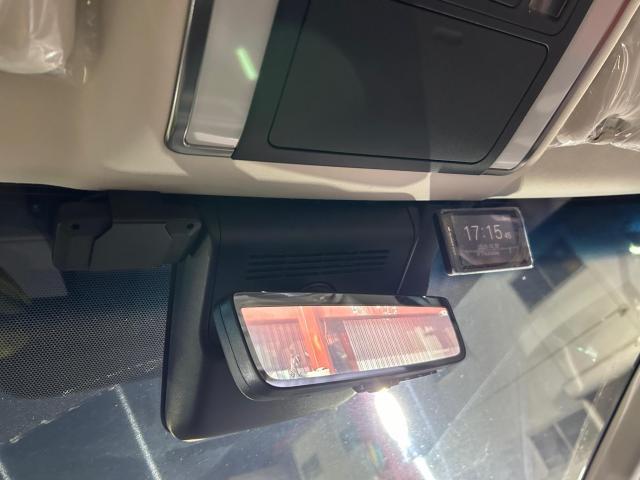 レクサス　他 レクサス　内装品取付  LM500h　TVキャンセラー　レーダー