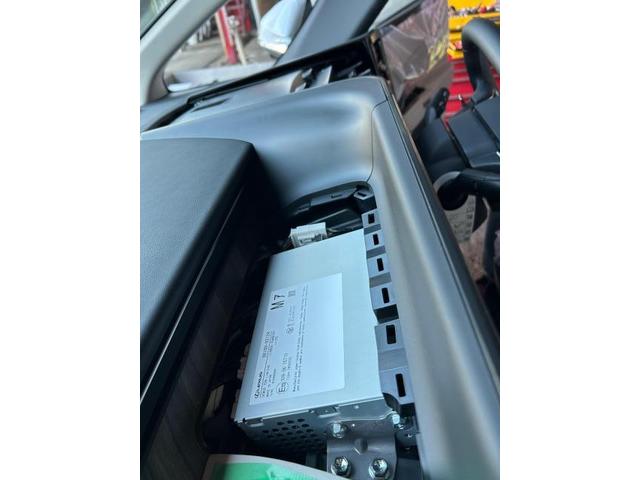 レクサス　他 レクサス　内装品取付  LM500h　TVキャンセラー　レーダー