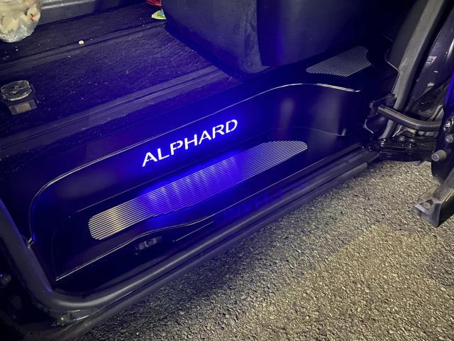 トヨタ アルファード LEDスカッフプレート スライドドアレール トヨタ アルファード LEDスカッフプレート スライドドアレール