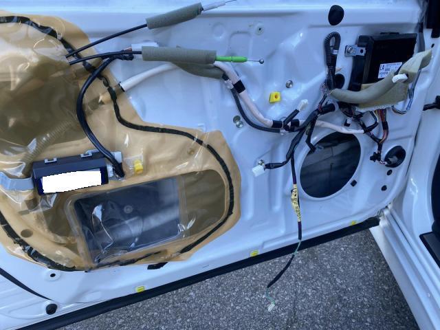 トヨタ　セルシオ　助手席　ドアガラス　レギュレーター　異音　修理　修正