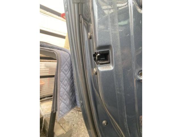 アウディ TTクーペ 内装品取付 ドアロック ドアロックアクチュエーター 交換 お持ち込み 持ち込み大歓迎