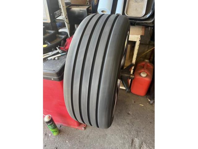 レクサス　ＬＣ　ホイール・タイヤ交換　サマータイヤ　21インチ　交換　お持ち込み　持ち込み大歓迎