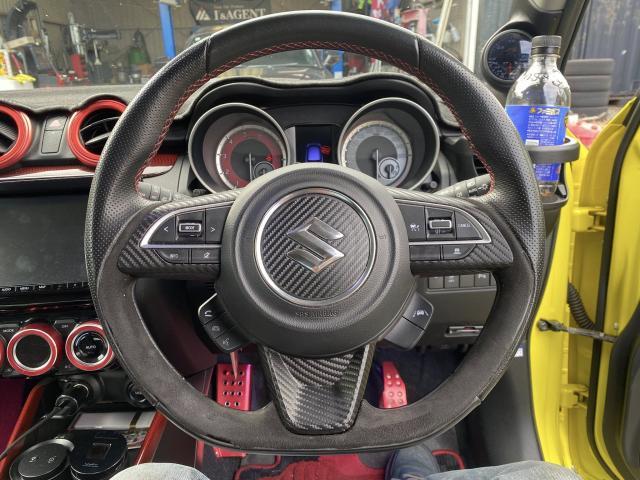 スズキ　スイフトスポーツ　内装品取付　ステアリング交換　ハンドル交換　お持ち込み　持ち込み大歓迎