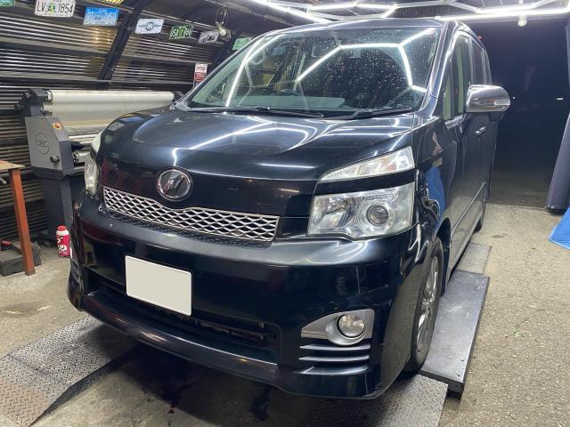 トヨタ　ヴォクシー　メンテナンス・日常点検　ラジエーター交換　クーラント交換　ホース交換
