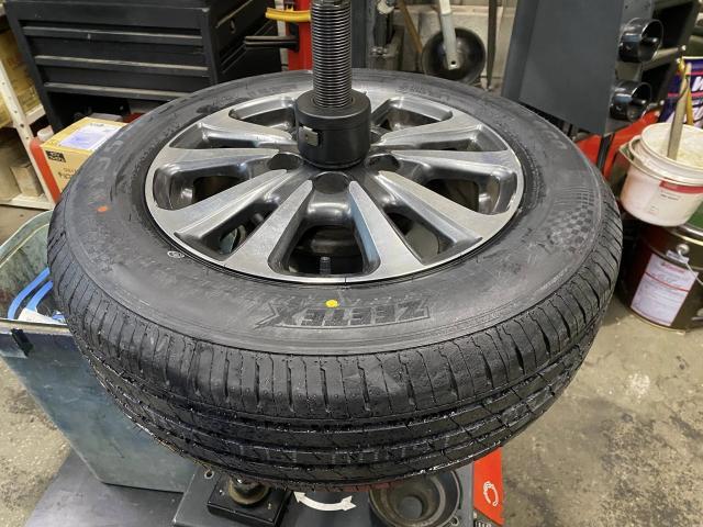 トヨタ エスクァイア ホイール・タイヤ交換 サマータイヤ 交換 オイル交換 エンジンオイル交換 モチュール MOTUL H-TECH100+ 0w-20