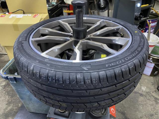 BMW X4 ホイール・タイヤ交換 タイヤ交換 サマータイヤ 交換 20インチ 20inch お持ち込み 持ち込み大歓迎