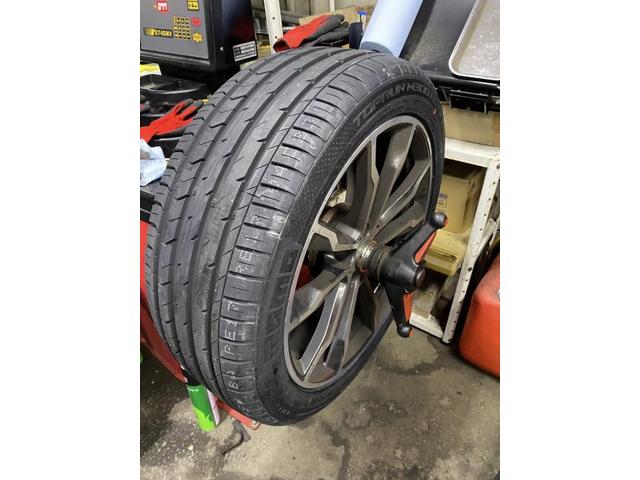 BMW X4 ホイール・タイヤ交換 タイヤ交換 サマータイヤ 交換 20インチ 20inch お持ち込み 持ち込み大歓迎