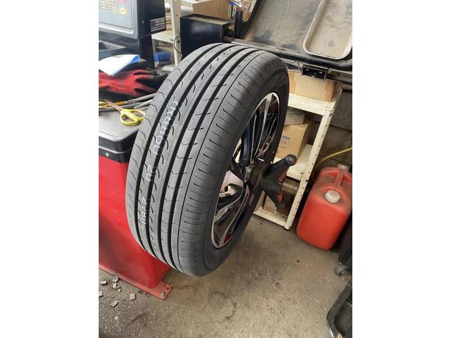 ホンダ　ステップワゴンスパーダ　ホイール・タイヤ交換　サマータイヤ　交換　お持ち込み　持ち込み大歓迎