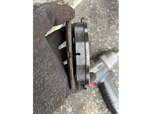 ＢＭＷ　Ｘ４　メンテナンス・日常点検　リアブレーキパッド交換　ブレーキパッド　お持ち込み　持ち込み大歓迎