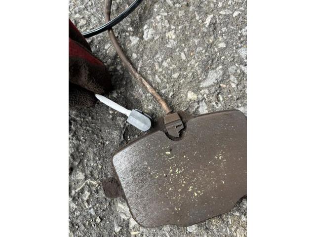 ＢＭＷ　Ｘ４　メンテナンス・日常点検　リアブレーキパッド交換　ブレーキパッド　お持ち込み　持ち込み大歓迎