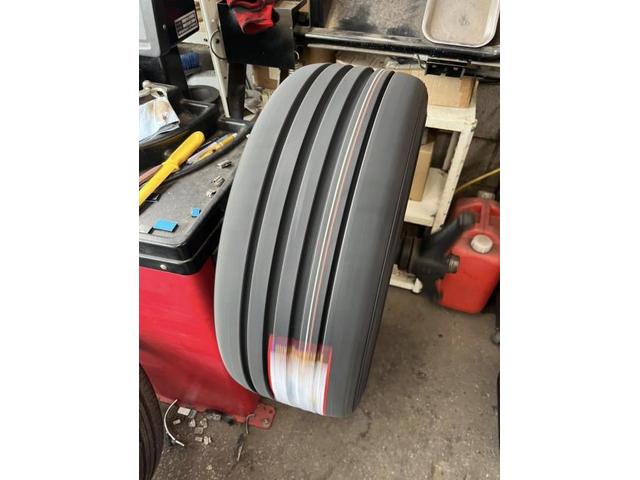 プジョー　３０８　ホイール・タイヤ交換　サマータイヤ　交換　お持ち込み　持ち込み大歓迎