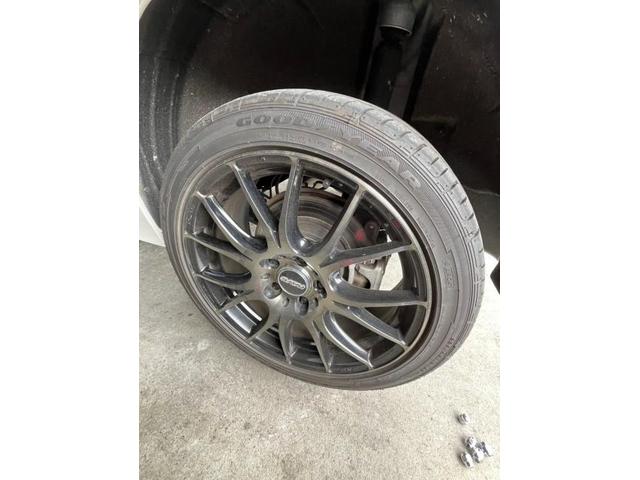 日産　リーフ　ホイール・タイヤ交換　ホイール履き替え　ホイール交換　サマータイヤ　スタッドレスタイヤ　お持ち込み　持ち込み大歓迎