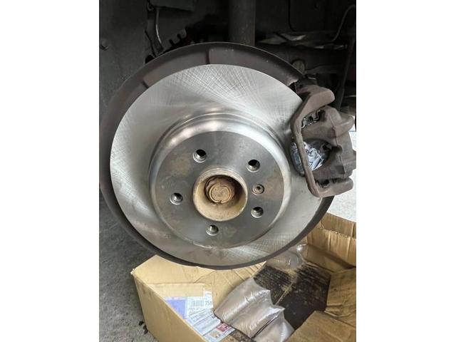 ＢＭＷ　５シリーズ　メンテナンス・日常点検 　リアブレーキパッド交換　リアブレーキローター交換　持ち込み大歓迎