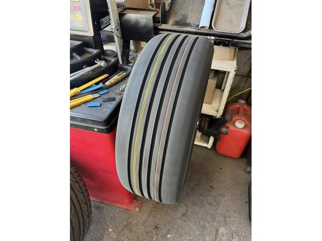 ホンダ　エリシオンプレステージ　ホイール・タイヤ交換　サマータイヤ　交換　お持ち込み　持ち込み大歓迎