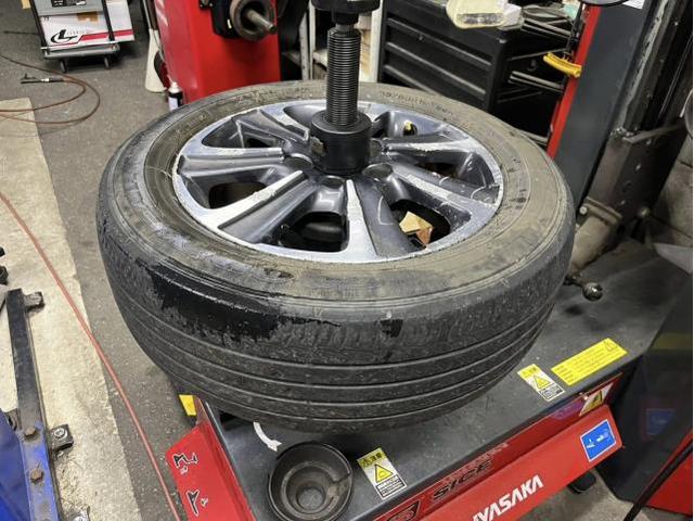 トヨタ　他 トヨタ　ホイール・タイヤ交換　サマータイヤ　交換　お持ち込み　持ち込み大歓迎