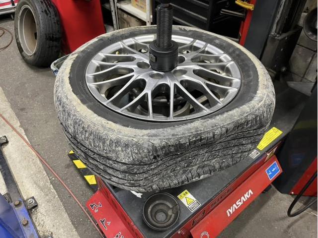 トヨタ　他 トヨタ　ホイール・タイヤ交換　サマータイヤ　交換　お持ち込み　持ち込み大歓迎