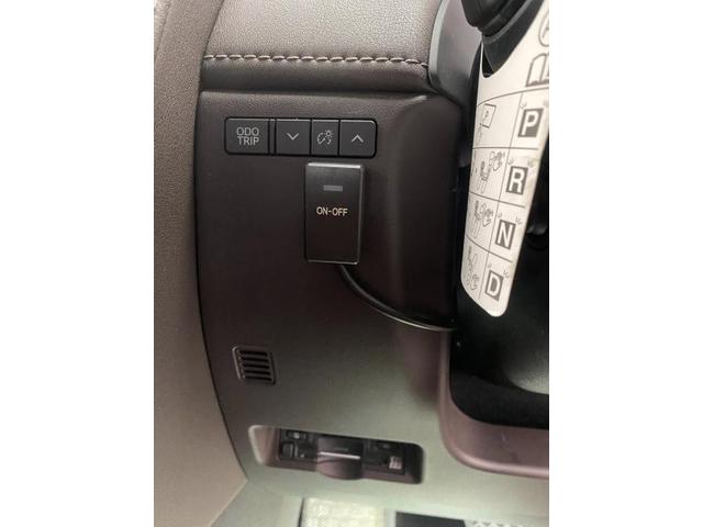 トヨタ　アルファード　ライト・ウィンカー類交換　イルミルーフスポイラースイッチ取付　イルミルーフスポイラー　お持ち込み　持ち込み大歓迎