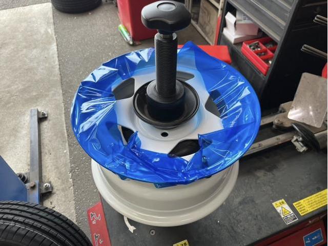 ダイハツ　ミラ　ホイール・タイヤ交換　サマータイヤ　交換　組込み　お持ち込み　持ち込み大歓迎