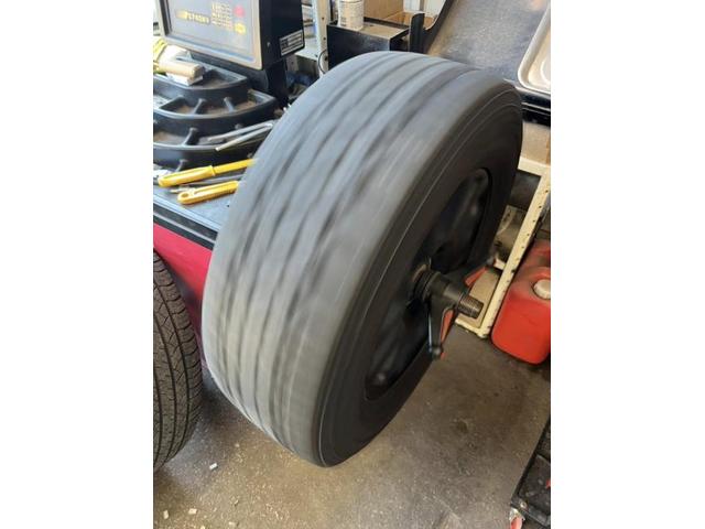 トヨタ　ランドクルーザープラド　ホイール・タイヤ交換　サマータイヤ　交換　組込み　お持ち込み　持ち込み大歓迎