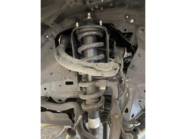 トヨタ　ランドクルーザープラド　外装品・エアロパーツ取付　アップスペーサー　アップサス　アップスペーサー取付　お持ち込み　持ち込み大歓迎