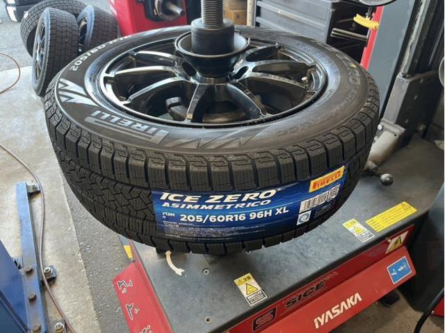 ホンダ　ステップワゴンスパーダ　ホイール・タイヤ交換　スタッドレスタイヤ　交換　お持ち込み　持ち込み大歓迎