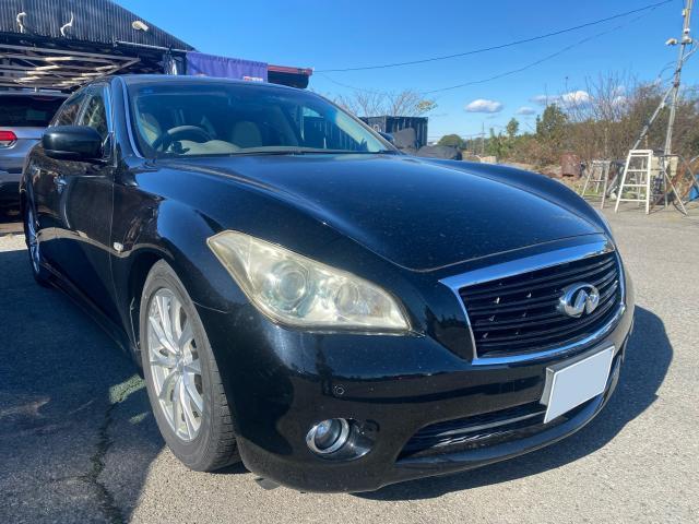 日産　フーガ　ホイール・タイヤ交換　スタッドレスタイヤ　スタッドレス　交換　組込み　ホイール履き替え　お持ち込み　持ち込み大歓迎