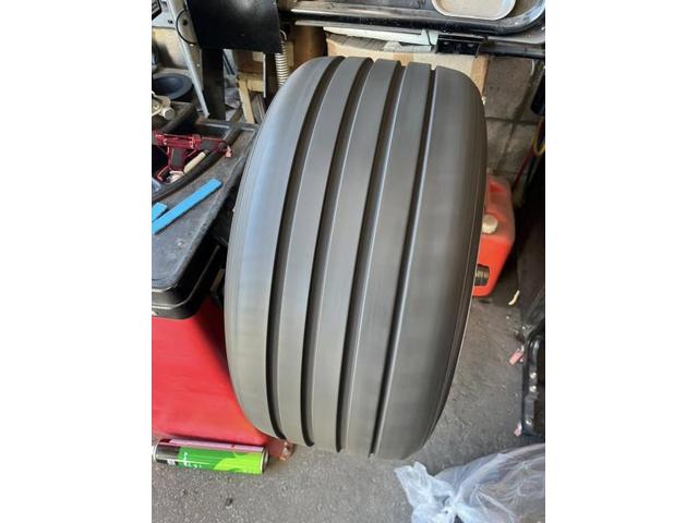 ＢＭＷ　３シリーズ　ホイール・タイヤ交換　サマータイヤ　交換　組込み　ホイール履き替え　お持ち込み　持ち込み大歓迎