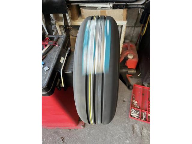 トヨタ　シエンタ　ホイール・タイヤ交換　サマータイヤ　交換　組込み　お持ち込み　持ち込み大歓迎