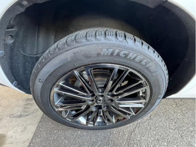 レクサス　ＮＸ　ホイール・タイヤ交換　スタッドレスタイヤ　スタッドレス　交換　組込み　ホイール履き替え　お持ち込み　持ち込み大歓迎