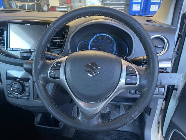 スズキ　ワゴンＲスティングレー　内装品取付　ステアリング交換　ハンドル交換　お持ち込み　持ち込み大歓迎