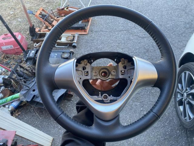 スズキ　ワゴンＲスティングレー　内装品取付　ステアリング交換　ハンドル交換　お持ち込み　持ち込み大歓迎