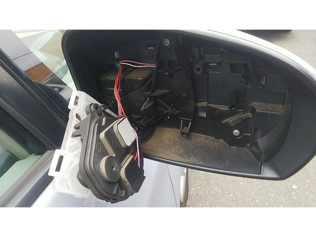 プリウス ミラーウィンカーレンズ交換