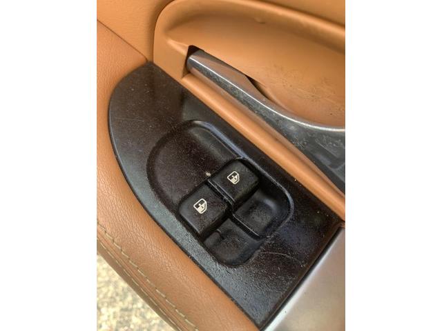 マセラティ　グラントゥーリズモ　内装補修・修理
内装ベタつき除去　埼玉東京千葉