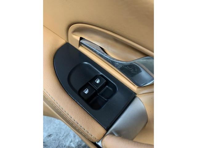 マセラティ　グラントゥーリズモ　内装補修・修理
内装ベタつき除去　埼玉東京千葉